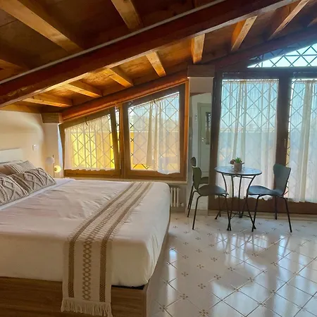 Al Castello Oda ve Kahvaltı Eboli
